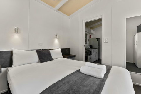 Bright Riverside Holiday Park - Accommodation Australia 31