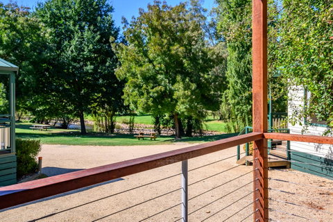 Bright Riverside Holiday Park - Accommodation Australia 38