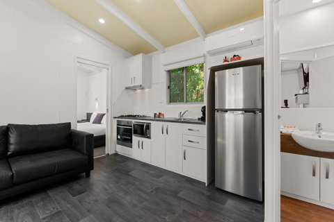 Bright Riverside Holiday Park - Accommodation Australia 34