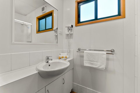 Bright Riverside Holiday Park - Accommodation Australia 20