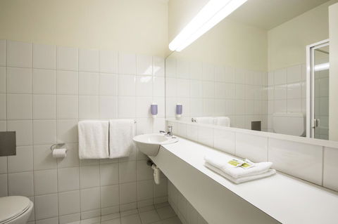 Nightcap At Matthew Flinders Hotel - Accommodation Australia 2