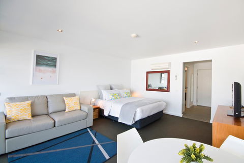 Lorne Bay View Motel - Australia Shopping 11