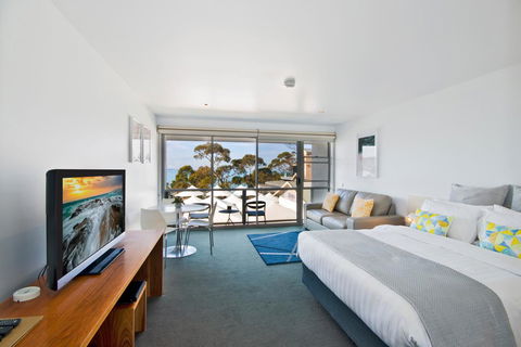 Lorne Bay View Motel - Australia Shopping 13
