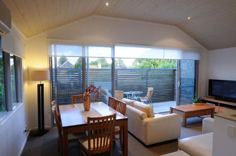 The Victoria Apartments - Accommodation Australia 13