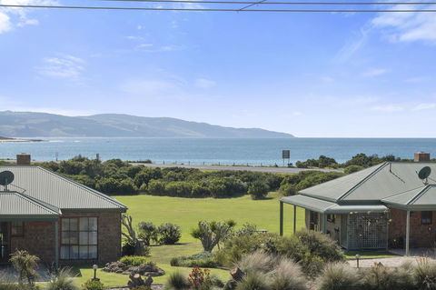 Apollo Bay Cottages - Accommodation Australia 1