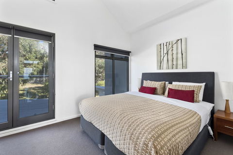 Apollo Bay Cottages - Accommodation Australia 9