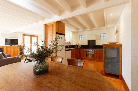 54 On Bank - Accommodation Australia 8
