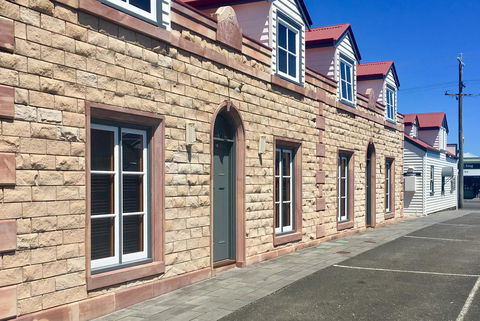 54 On Bank - Accommodation Australia 2