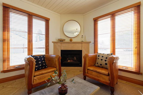 54 On Bank - Accommodation Australia 30