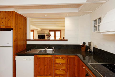 54 On Bank - Accommodation Australia 43