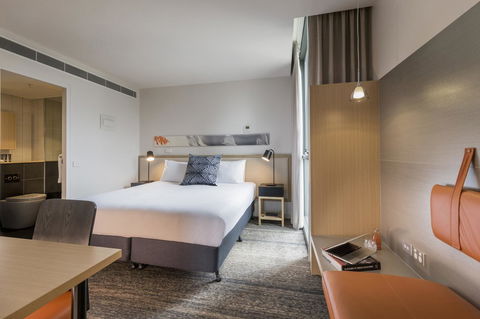 Brady Hotels Central Melbourne - Local Tourism 7