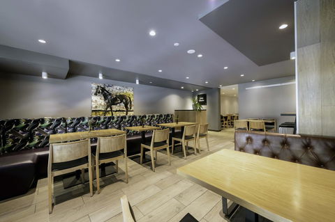 Brady Hotels Central Melbourne - Local Tourism 15