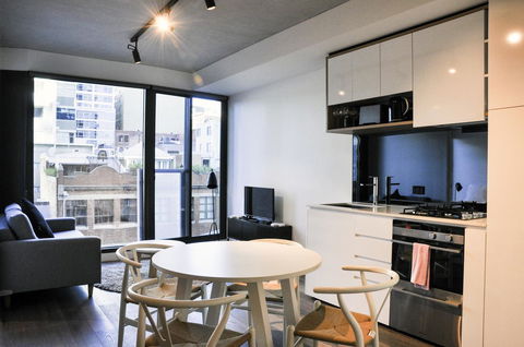 Mono Apartments On La Trobe Street - Local Tourism 0