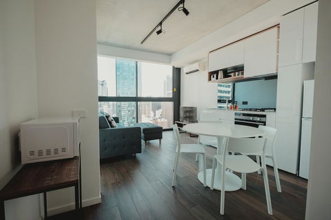Mono Apartments On La Trobe Street - Local Tourism 1