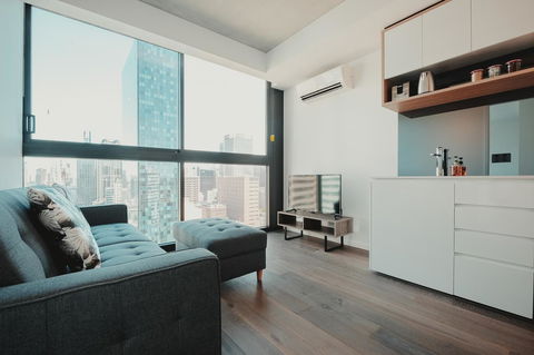 Mono Apartments On La Trobe Street - Local Tourism 2