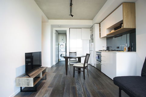Mono Apartments On La Trobe Street - Local Tourism 11