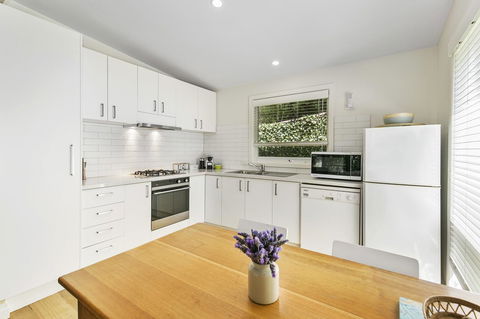 Bilinga Cottages - Accommodation Australia 6