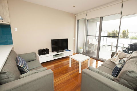 7 Falls Apartments - Australia Shopping 12