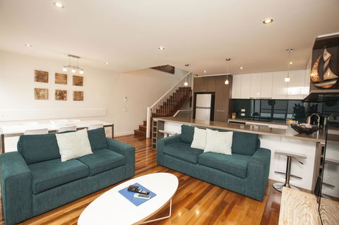 7 Falls Apartments - Australia Shopping 4