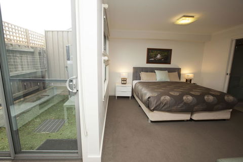7 Falls Apartments - Australia Shopping 20