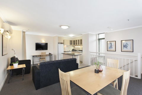 Melbourne Metropole Central Official - Accommodation Australia 14