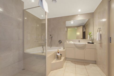 Melbourne Metropole Central Official - Accommodation Australia 30