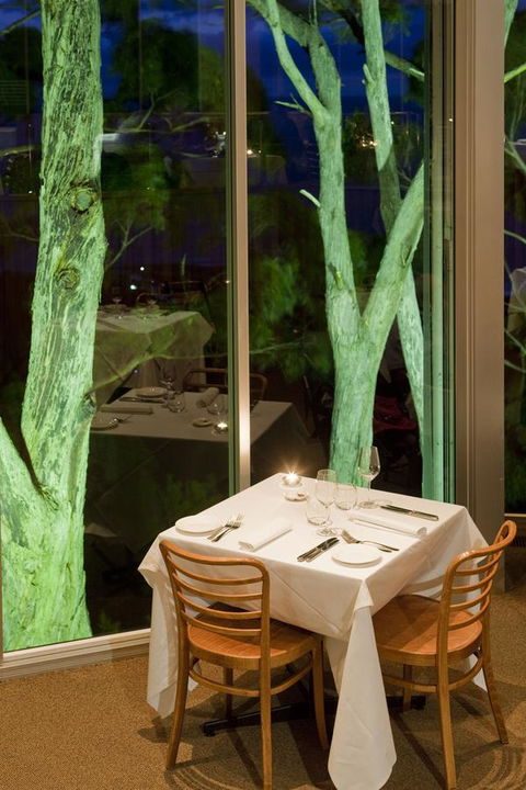 Chris\'s Beacon Point Restaurant & Villas - Accommodation Australia 11