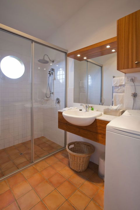 Chris\'s Beacon Point Restaurant & Villas - Accommodation Australia 6
