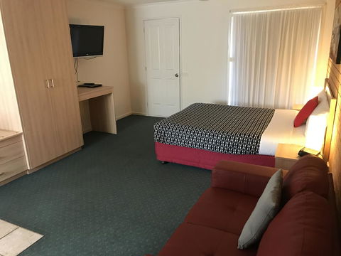 Beachcomber Motel & Apartments - Australia Shopping 8