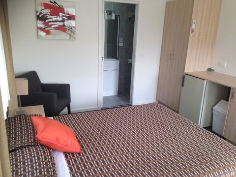 Beachcomber Motel & Apartments - Australia Shopping 24