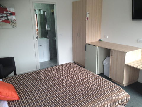 Beachcomber Motel & Apartments - Australia Shopping 31
