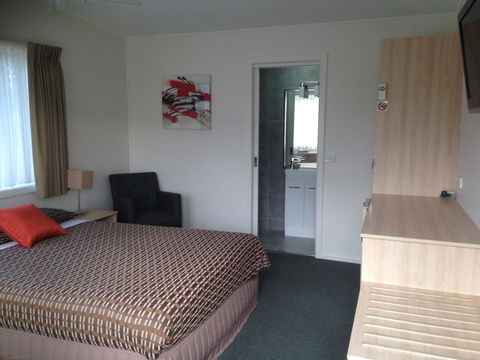 Beachcomber Motel & Apartments - Australia Shopping 30