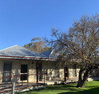 Dunkeld Studio Accommodation - Bed n Breakfasts