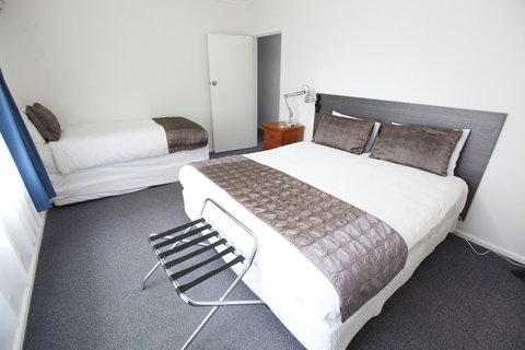 Mornington Motel - Local Tourism 3