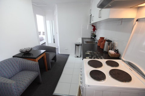 Mornington Motel - Local Tourism 36