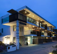 The Dolphin Apartments - Local Tourism