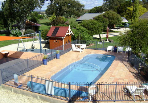 Greenvale Holiday Units - Accommodation Australia 15