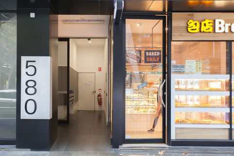 Melbourne SkyHigh Apartments - Accommodation Australia 11