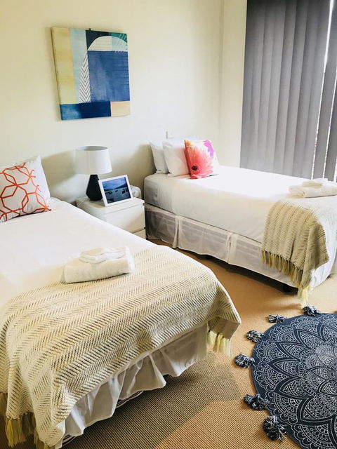 Ocean View Treetops Retreat - Accommodation Australia 3