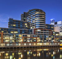 Waterfront Melbourne Apartments - Accommodation Australia