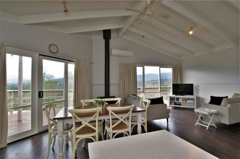 Hamptons In Healesville - Accommodation Australia 5