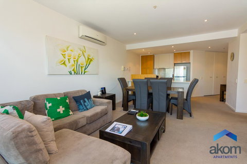 AKOM AT Docklands - Accommodation Australia 7