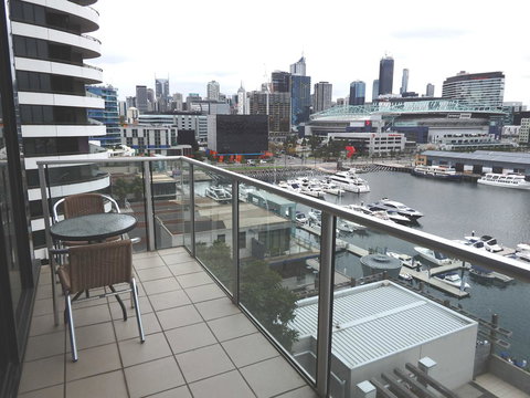 AKOM AT Docklands - Accommodation Australia 38