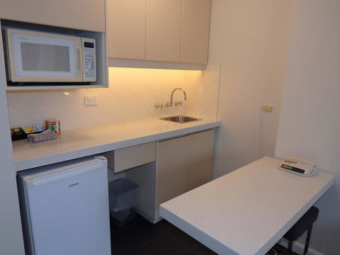 City Limits Hotel Apartments - Local Tourism 19