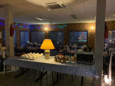Mountain Creek Motel Bar & Restaurant - Local Tourism 19