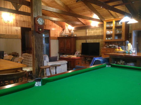 Mud Hollow Barn - Local Tourism 11