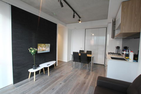 Carlson View Serviced Apartments - Local Tourism 10