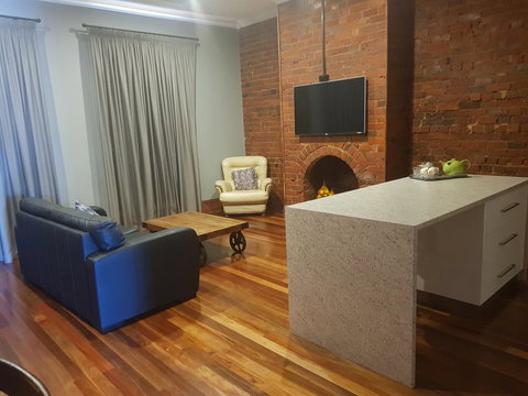 Sublime Spa Apartments - Local Tourism 12