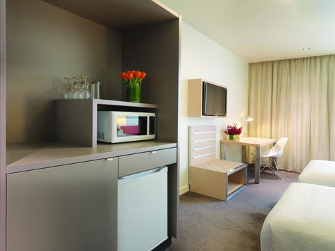 Travelodge Hotel Melbourne Docklands - Accommodation Australia 5