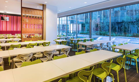 Travelodge Hotel Melbourne Docklands - Accommodation Australia 16